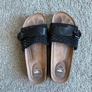 Rocket Dog Black and Tan Braided Sandals